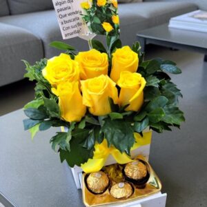 Joyero con rosas amarillas